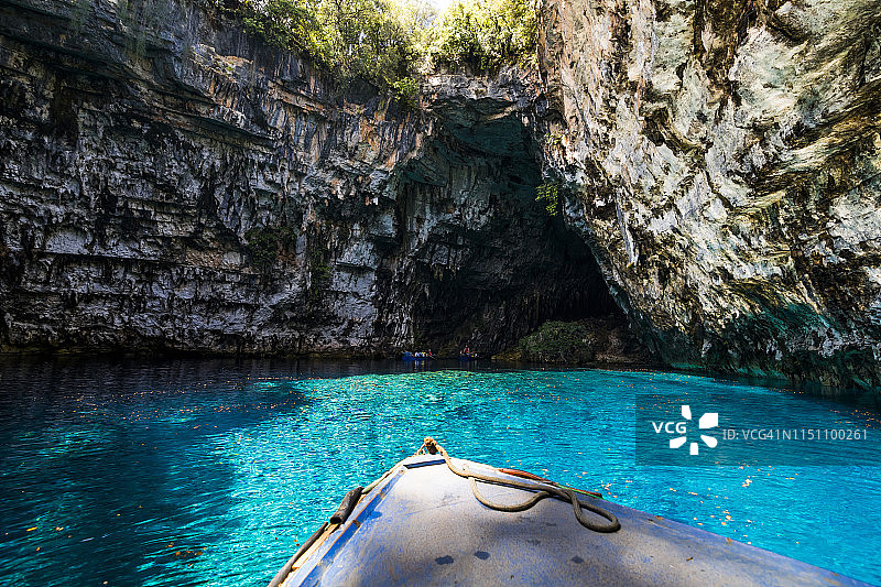 希腊凯法利尼亚岛上著名的梅丽萨尼湖图片素材