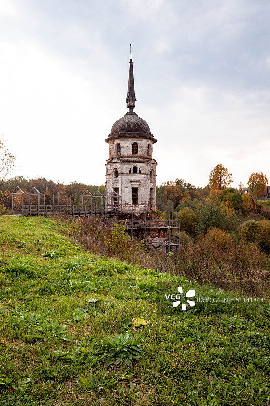 斯帕索-苏莫林修道院的钟楼。托特马。沃洛格达地区。俄罗斯。图片素材