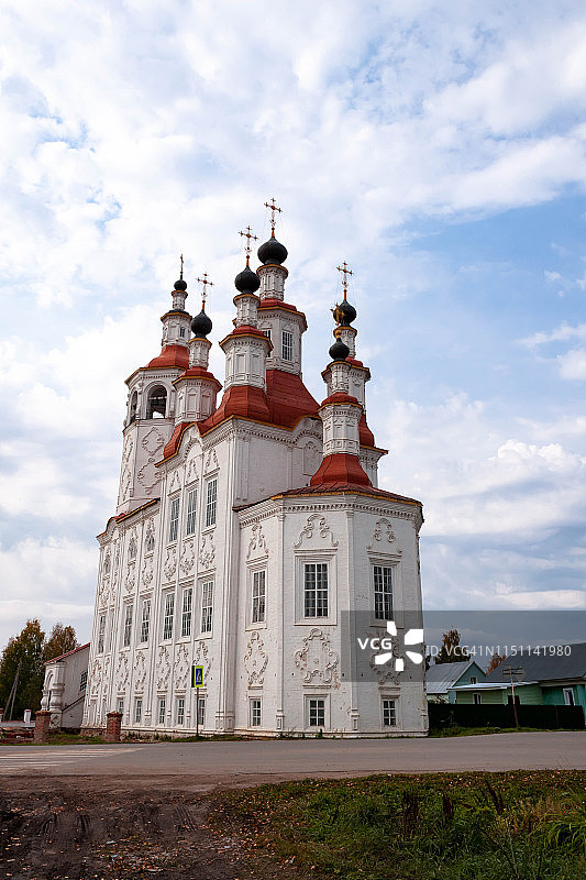 俄罗斯沃洛格达州托特马的巴洛克风格主进耶路撒冷教堂图片素材
