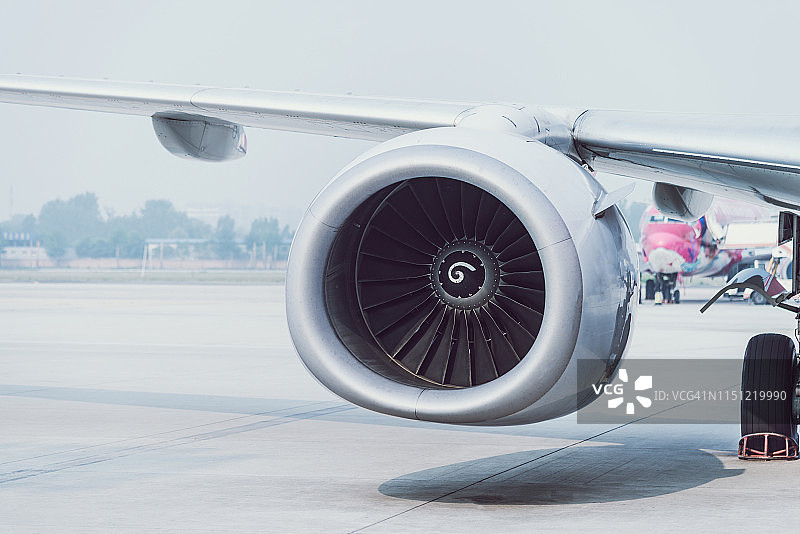飞机引擎图片素材