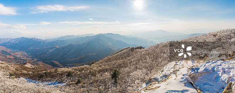 韩国加平郡鸣智山全景照片图片素材