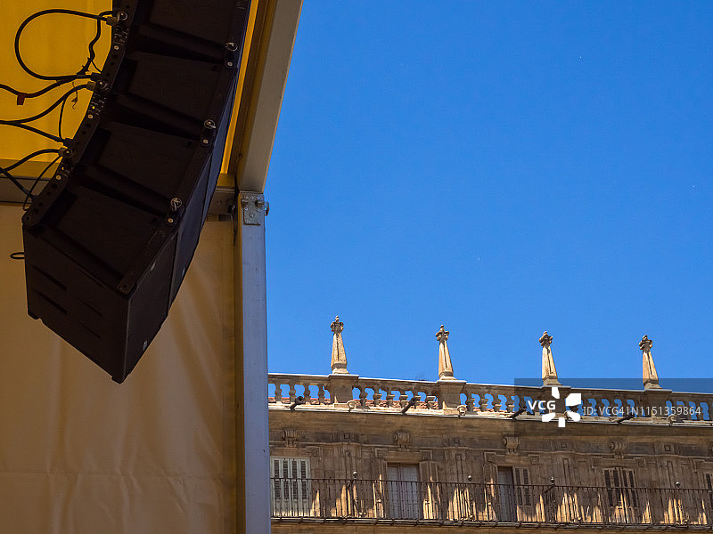 西班牙萨拉曼卡主广场上的扬声器图片素材