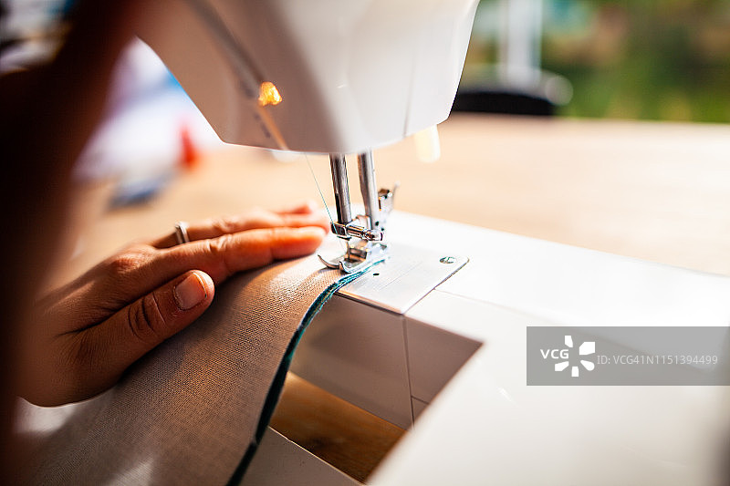 时装 - 缝纫机，缝纫的人图片素材