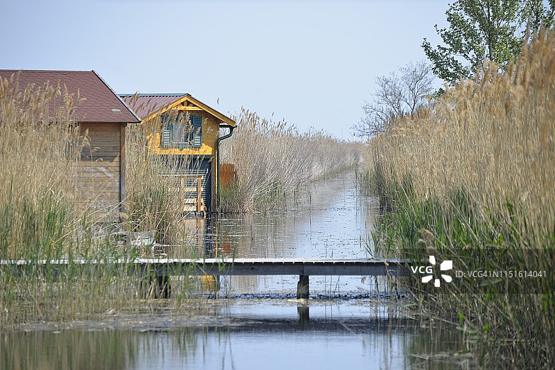 诺伊锡德尔湖畔鲁斯特的渔棚图片素材