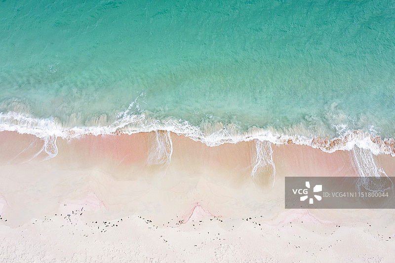 加勒比粉色沙滩海浪航拍图片素材