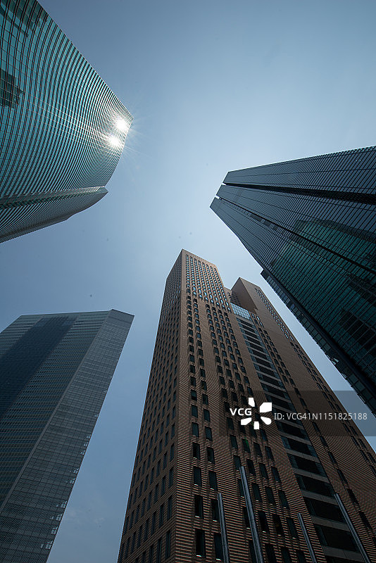 东京汐留高层建筑区的城市空间图片素材