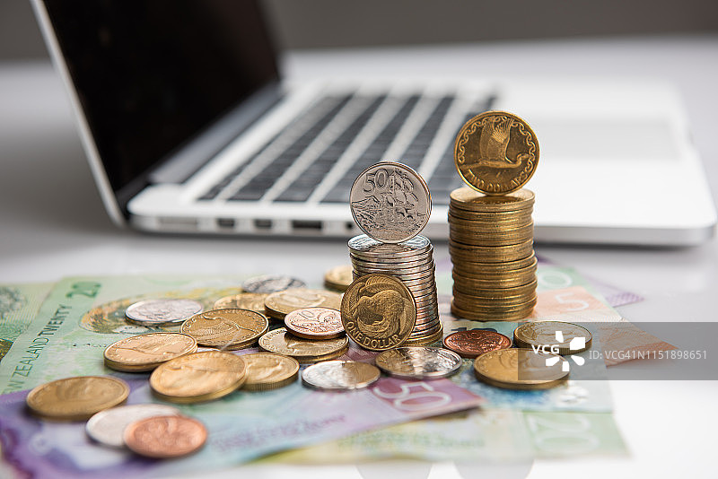 新西兰元硬币和纸币图片素材