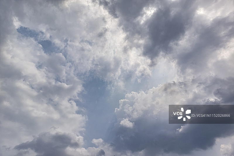 中国杭州的蓝天白云图片素材