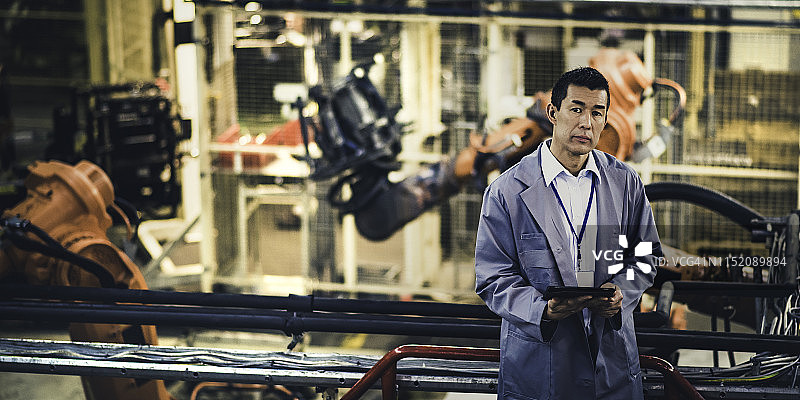 亚裔工程师肖像图片素材