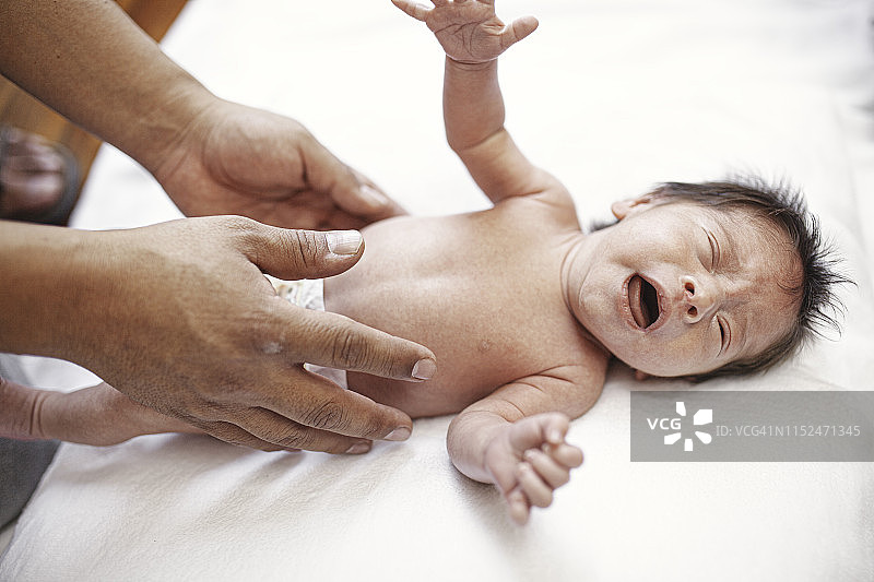 试管婴儿和他的父亲图片素材