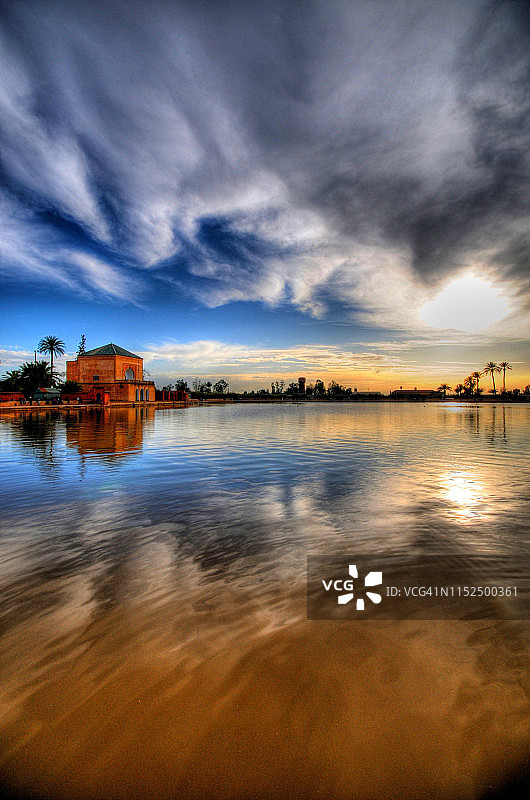 梅纳拉花园湖泊图片素材
