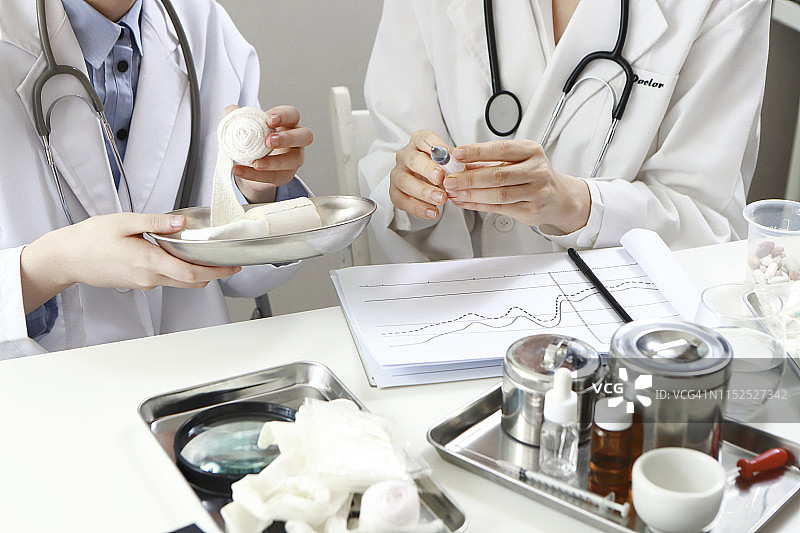 医生准备治疗图片素材