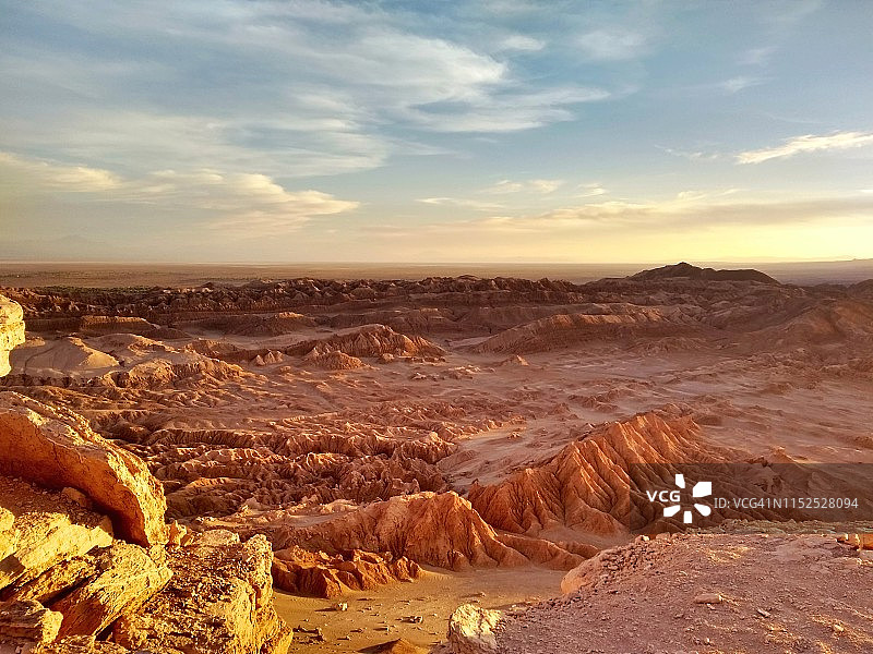 阿塔卡马沙漠月亮谷：地球上最干燥的地方图片素材