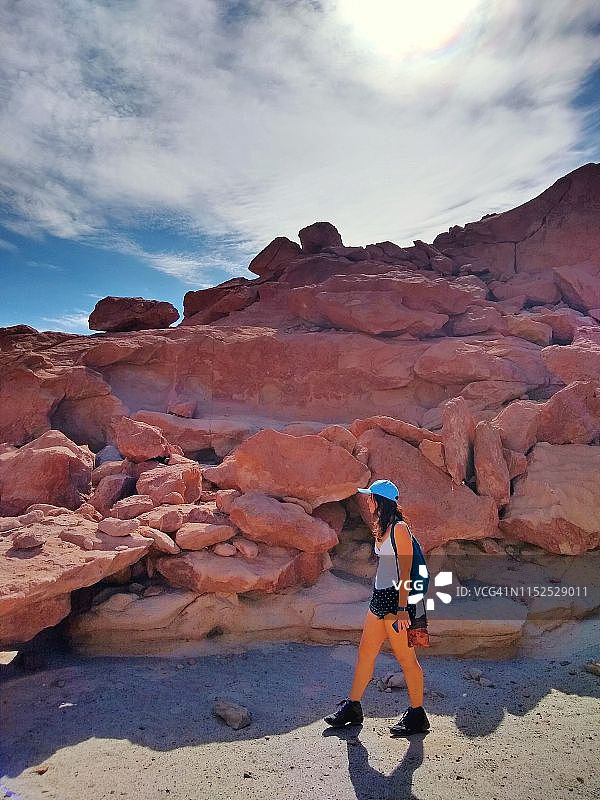 阿塔卡马沙漠彩虹谷图片素材