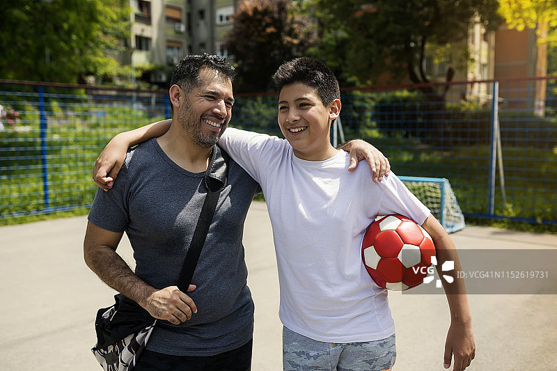 和爸爸共度一天图片素材