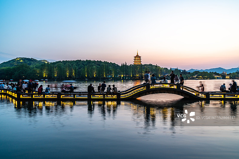 中国杭州西湖雷峰塔图片素材