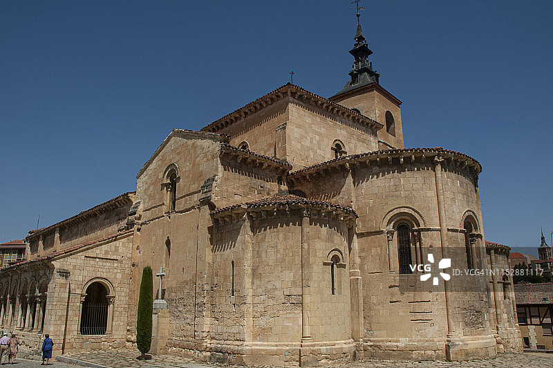 西班牙塞戈维亚的圣米兰教堂图片素材