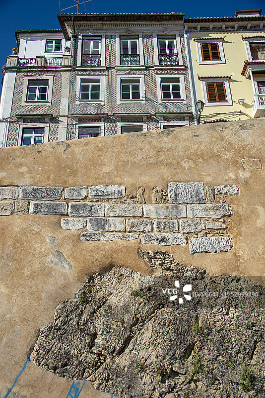 葡萄牙科英布拉老城区街道景观图片素材