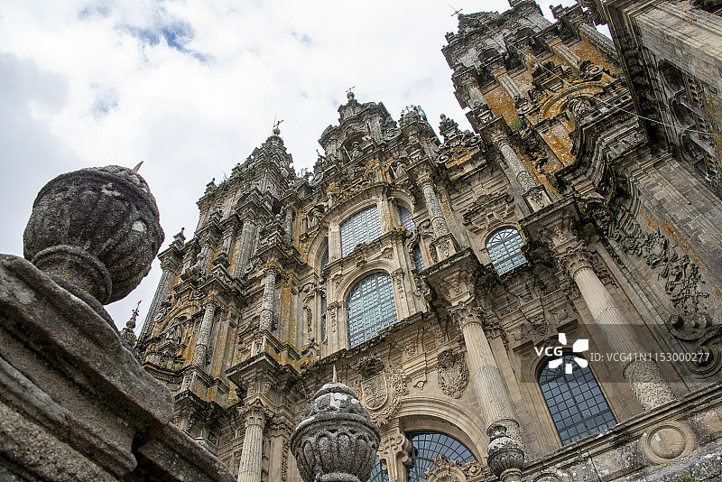 西班牙圣地亚哥-德孔波斯特拉大教堂图片素材