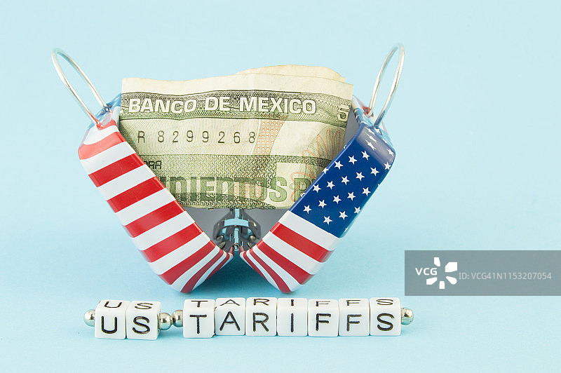 美国与墨西哥之间的贸易战及美国关税图片素材