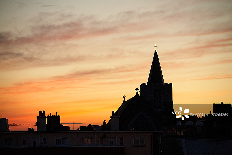 爱尔兰都柏林市日落天际线图片素材