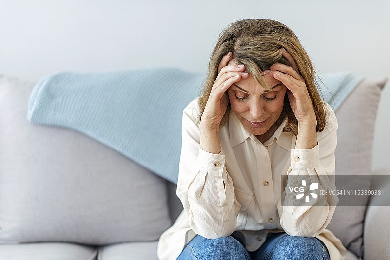 头痛从何而来？图片素材