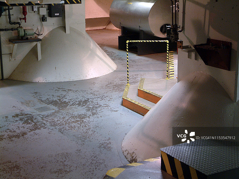 机械室；迪芬贝克地堡（紧急避难所/掩体）图片素材