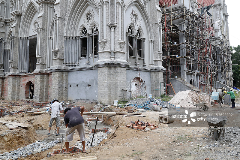 越南新教堂建筑工地图片素材