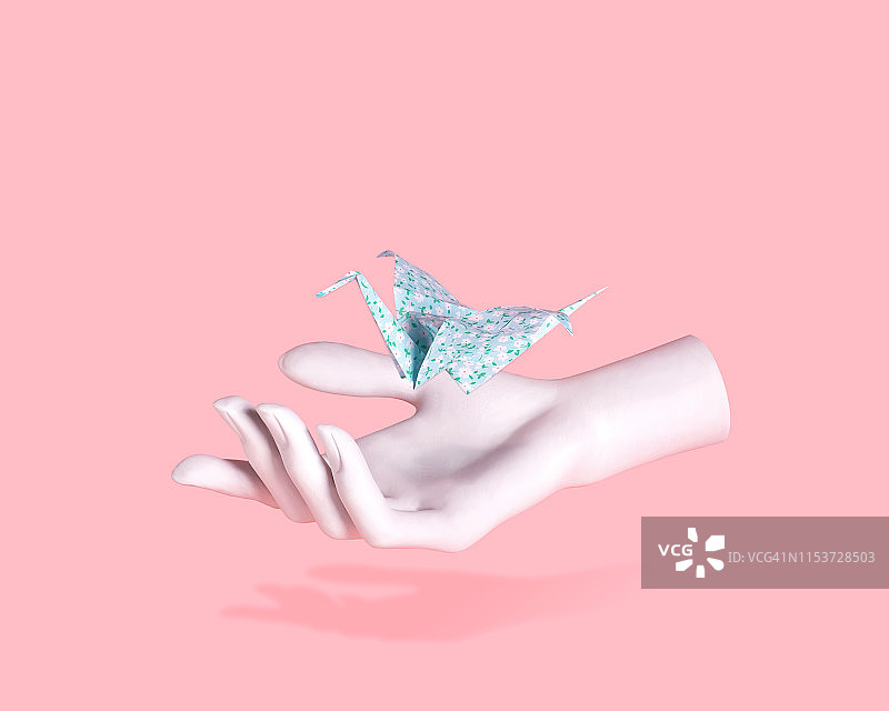 手中小鸟概念图片素材