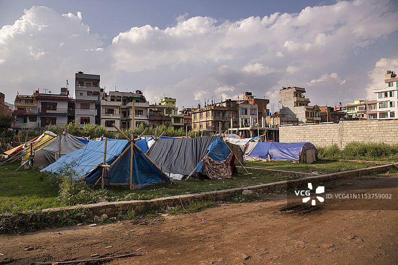 2015年6月加德满都查马蒂附近地震灾民营地图片素材