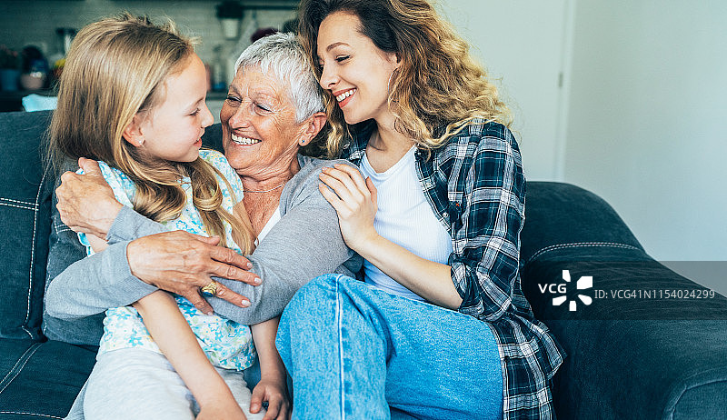 三代女人图片素材