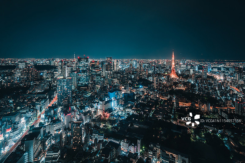 东京夜间城市天际线图片素材