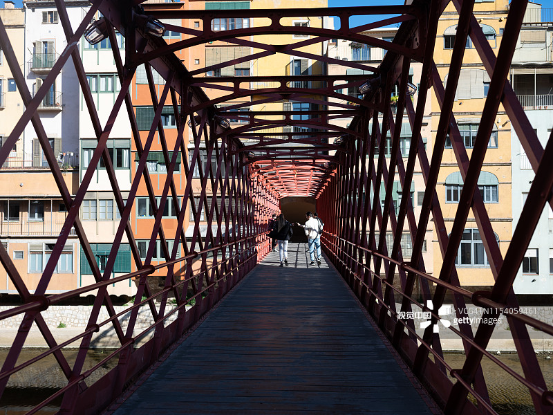 赫罗纳的埃菲尔铁桥或红桥图片素材