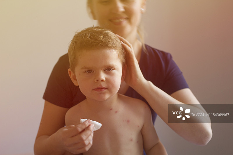 妈妈治愈了我图片素材