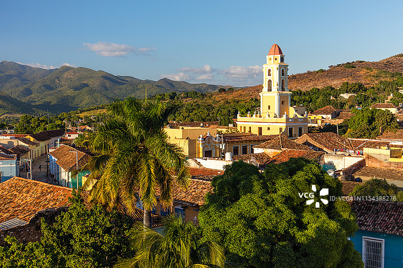 特立尼达钟楼景色：联合国教科文组织世界遗产，位于古巴圣斯皮里图斯图片素材