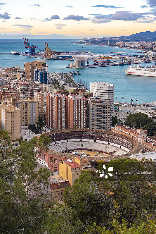 从吉布拉法罗城堡观望的马拉加，西班牙安达卢西亚图片素材