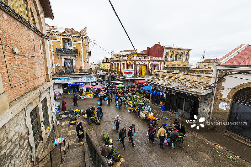 阿尔及利亚特莱姆森的西班牙建筑，北非图片素材
