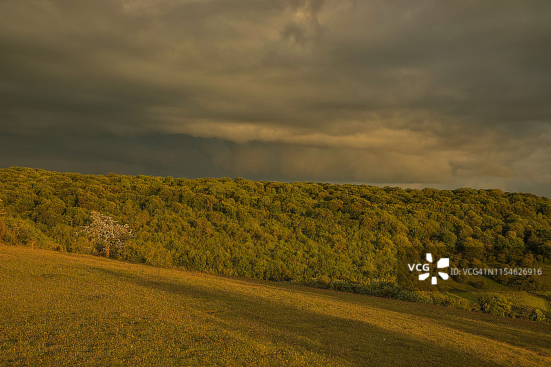 英国牛津郡的奇尔tern山图片素材