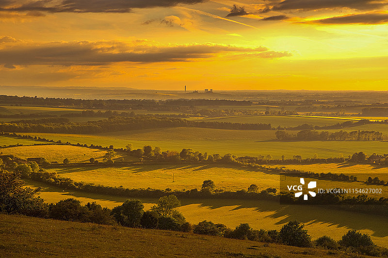 英国牛津郡奇尔特恩山迪德科特发电站图片素材