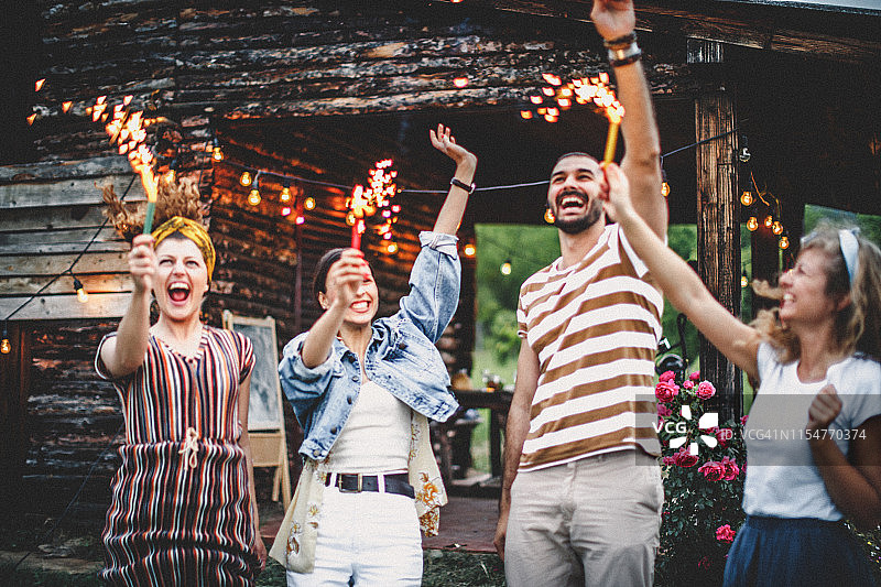 后院的乐趣图片素材