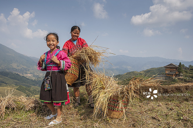 瑶族母女图片素材