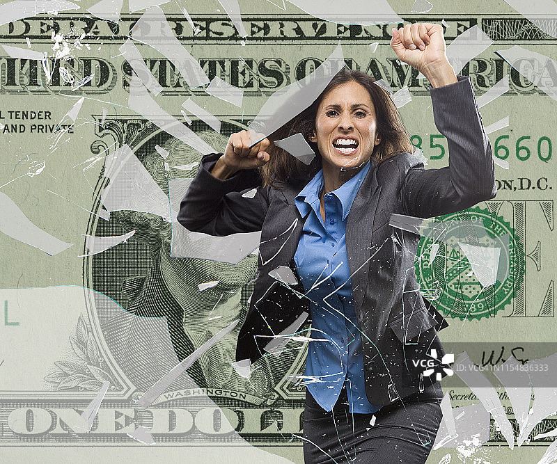 打破女性同工同酬的障碍图片素材