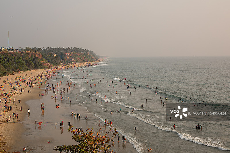 瓦尔卡拉海滩和海岸线图片素材