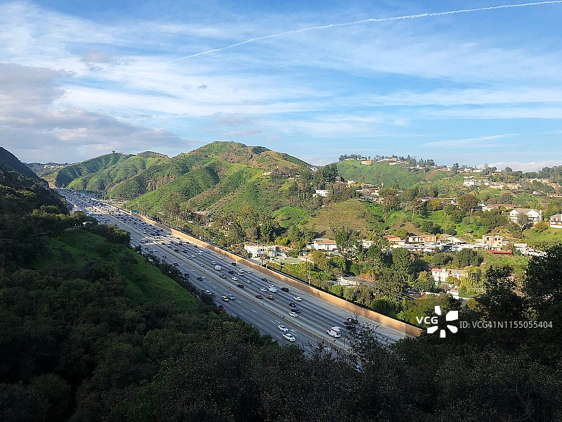 加利福尼亚州洛杉矶贝尔艾尔附近的405号高速公路图片素材
