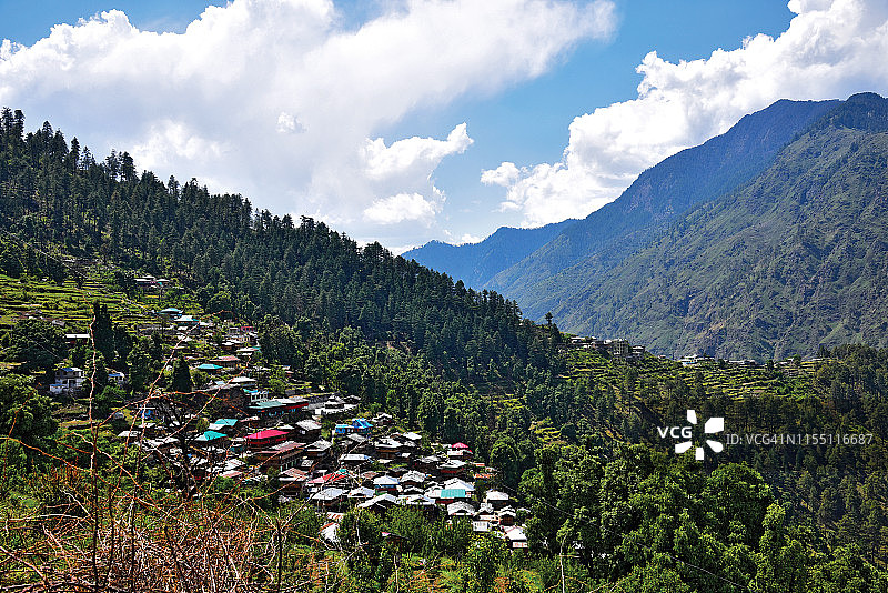 北阿坎德邦的桑卡里村 - 徒步旅行者的天堂图片素材