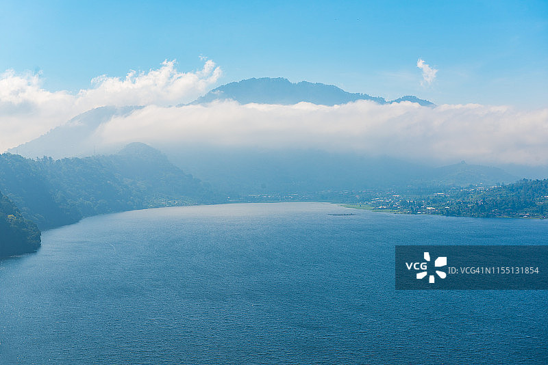 印度尼西亚巴厘岛布扬湖景色图片素材