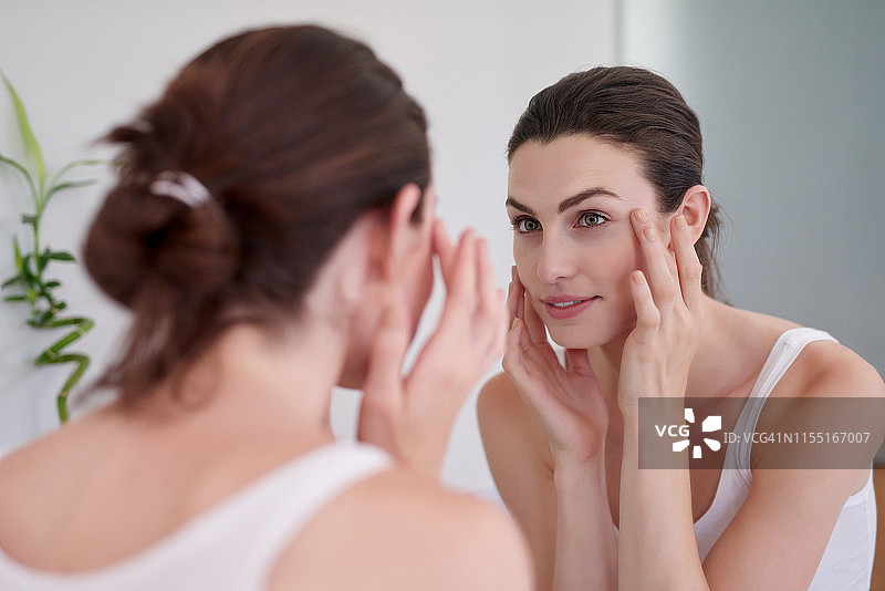 最好的妆容是健康的皮肤图片素材