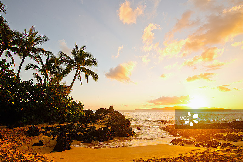毛伊岛日落海滩图片素材