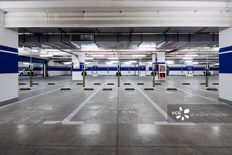 地下停车场图片素材