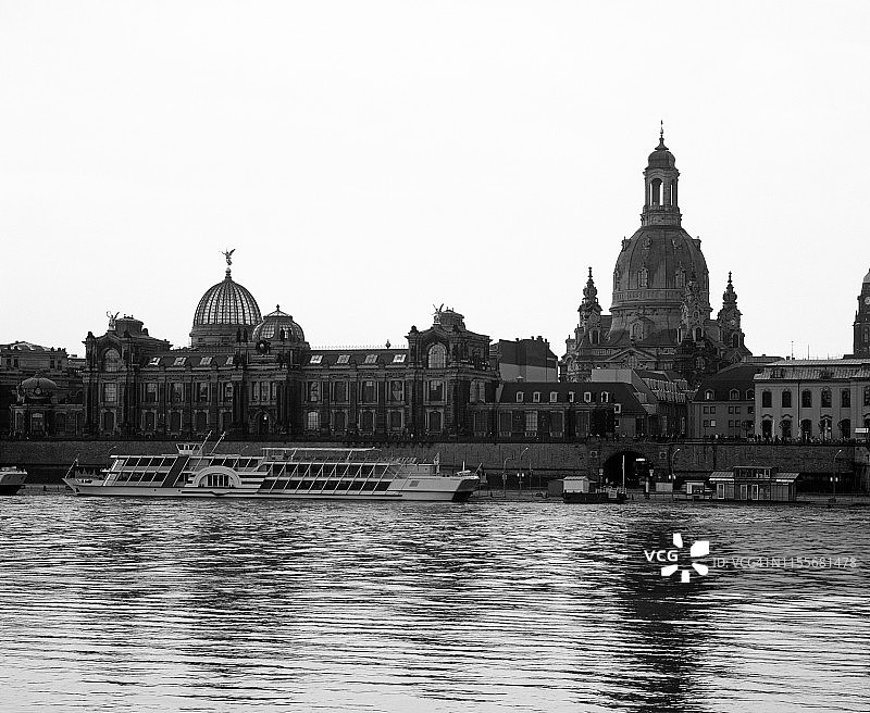 德累斯顿圣母教堂全景图片素材